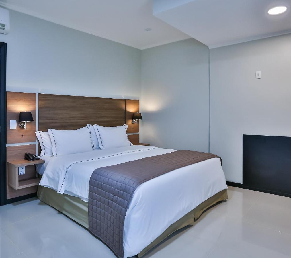 Wyndham Golden Foz Suites فوز دو إيغواسو المظهر الخارجي الصورة